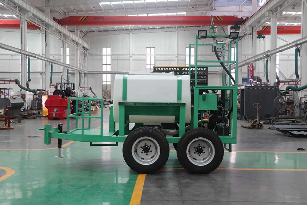 2000L hydroseeding equipment